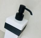 Dispenser porta sapone liquido da fissare a muro per arredamento da bagno design idearredobagno