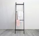 Three-rod bathroom ladder carrying bidet wipes, hand towel and shower towel furniture minimal design made in Italy