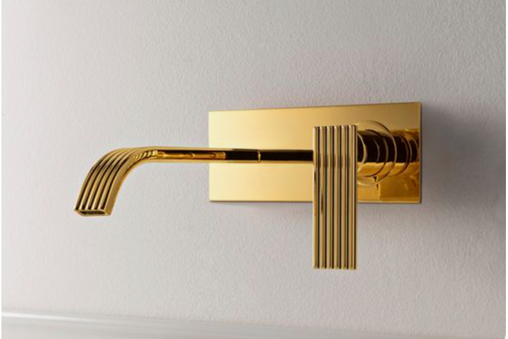 L'eleganza dell'oro per gli arredi del bagno
